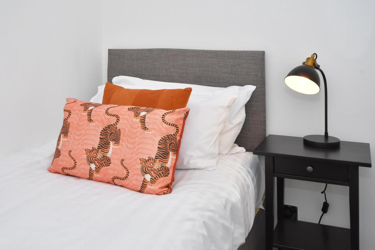 Hanford Apartments Stoke-on-Trent Bagian luar foto